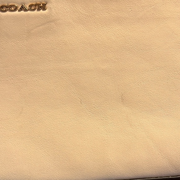 Large Coach Wristlet - Picture 7 of 8